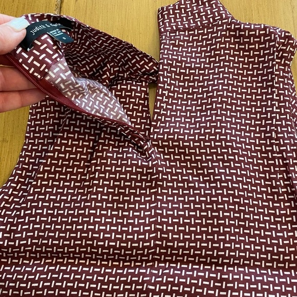 Judith & Charles Women’s Sleeveless Blouse Mathys Geo Print Plum New size 0-2 - Picture 8 of 12